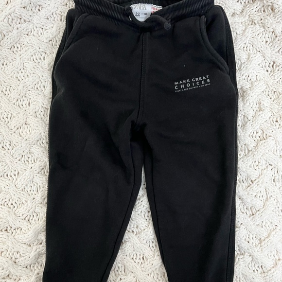 Zara Kids Baby Joggers - Picture 2 of 3